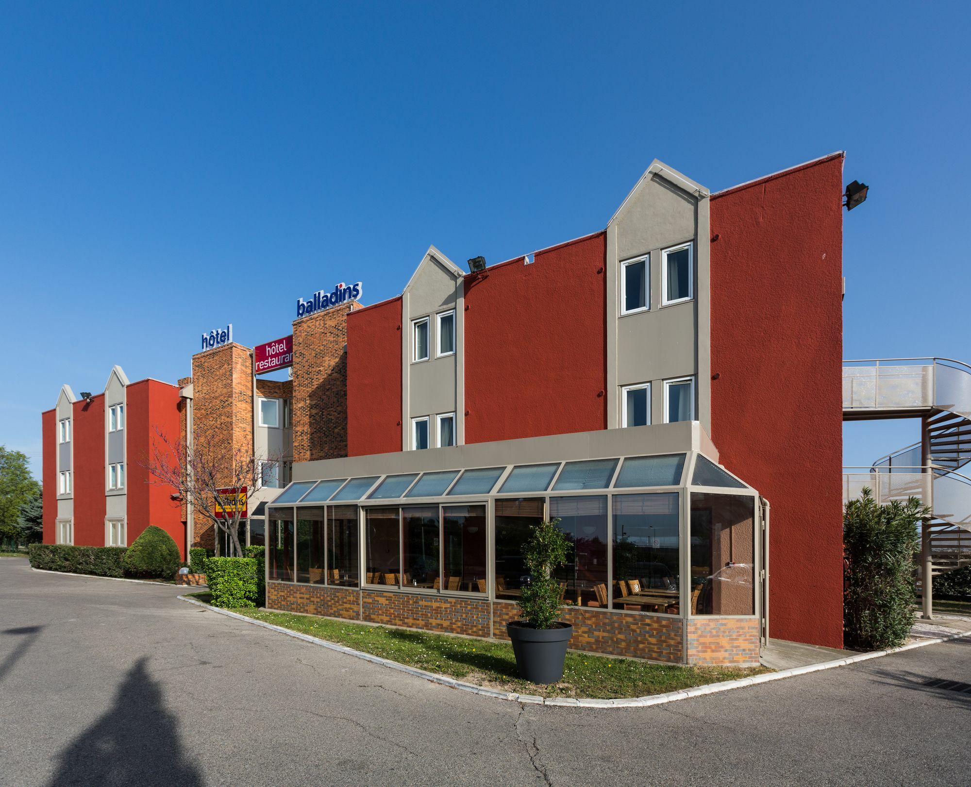 The Originals City Hotel Marseille Aeroport Vitrolles  Exteriör bild